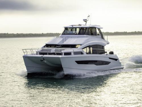 Catamaran Aquila 54 for rent in Marina Skradin