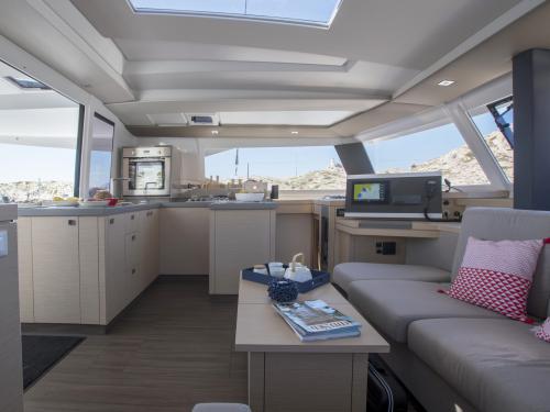 Kat Astrea 42 Yachtcharter in Skradin