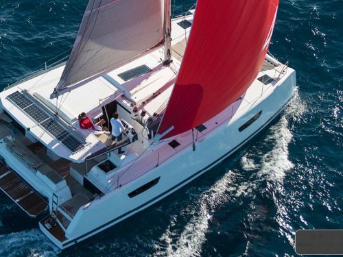 Katamaran Astrea 42 chartern in Rogoznica