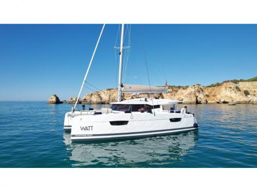 Catamaran Astrea 42 for hire in Portimao