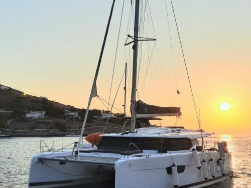 Katamaran Astrea 42 chartern in Kallithea
