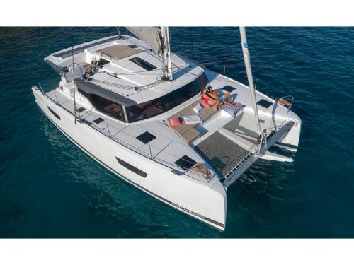 Katamaran Astrea 42 Yachtcharter in Castellammare di Stabia