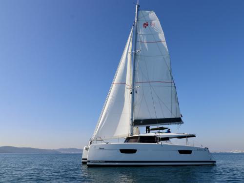 Catamaran Astrea 42 for charter in Kastel Gomilica