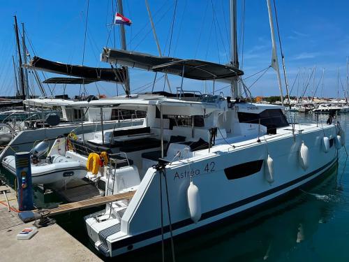 Catamaran Astrea 42 for hire in Pula