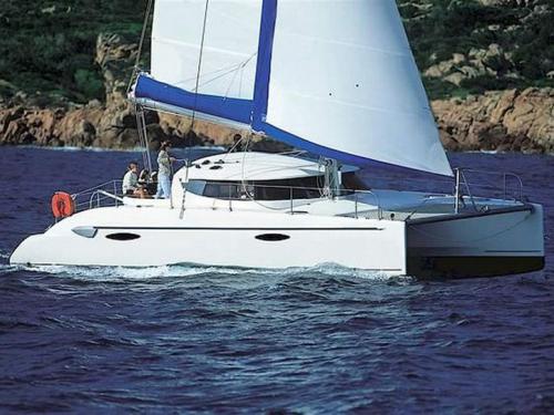 Catamaran Athena 38 for rent in Saint Cyprien