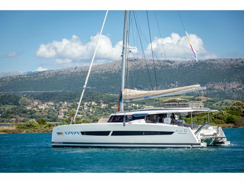 Cat Aura 51 for rent in Lefkas