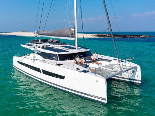 Cat Aura 51 for charter in Nea Peramos Marina