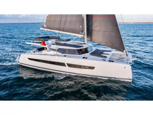 Catamaran Aura 51 for charter in Seget