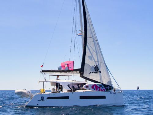 Cat Aventura 34 for rent in Pula