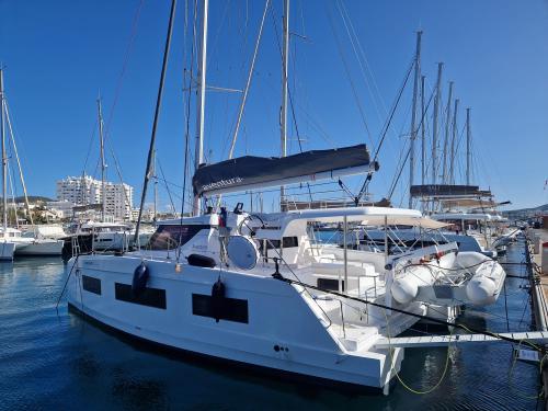 Kat Aventura 37 Yachtcharter in Sant Antoni de Portmany