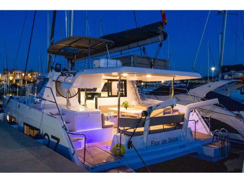 Catamaran Aventura 37 available for charter in Denia