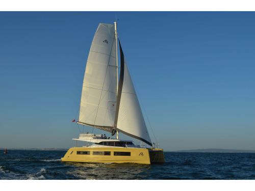 Catamaran Aventura 45 for rent in Grimaud