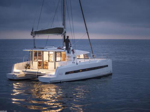 Katamaran Bali 4.0 Yachtcharter in Ajaccio