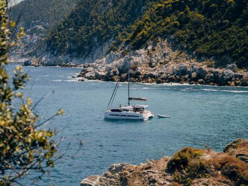 Katamaran Bali 4.1 Yachtcharter in Yachthafen Volos