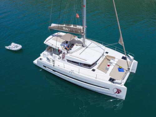 Catamaran Bali 4.1 for hire in Komolac