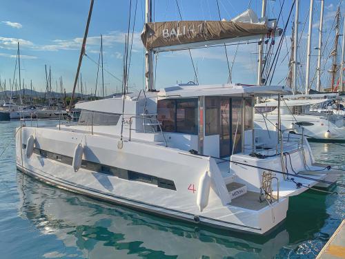 Catamaran Bali 4.1 for rent in Lefkas