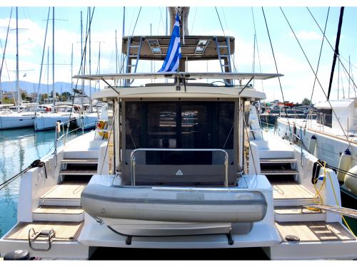 Cat Bali 4.1 for rent in Athens