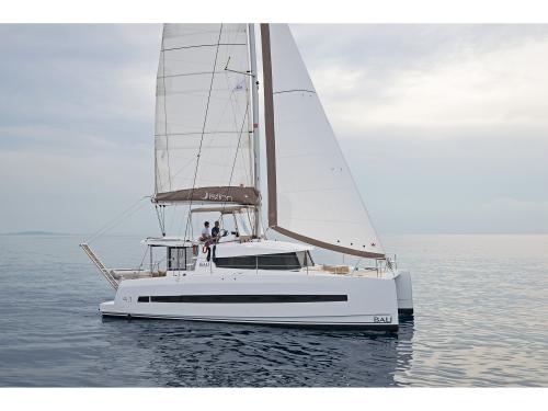 Catamaran Bali 4.1 for rent in Athens