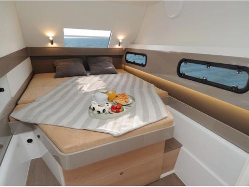 Cat Bali 4.1 for charter in Lefkas