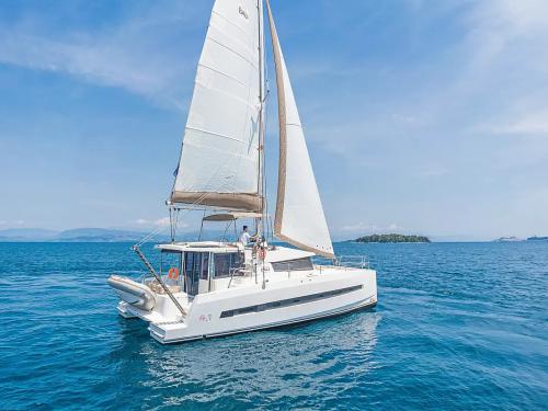 Cat Bali 4.1 for rent in Gouvia