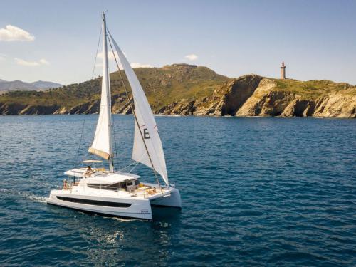 Cat Bali 4.2 available for charter in Red Hook
