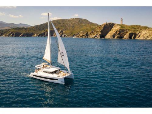 Catamaran Bali 4.2 for rent in Messina