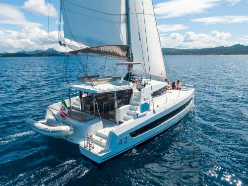Catamaran Bali 4.2 for charter in Cannigione