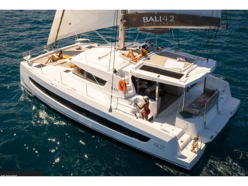 Cat Bali 4.2 available for charter in Volos