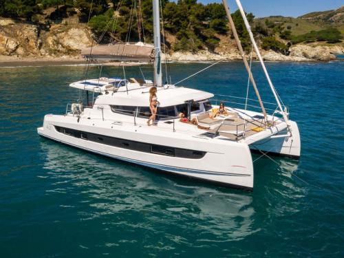 Katamaran Bali 4.2 chartern in Hodges Creek Marina
