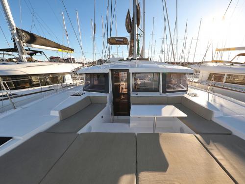 Kat Bali 4.2 chartern in Biograd na Moru