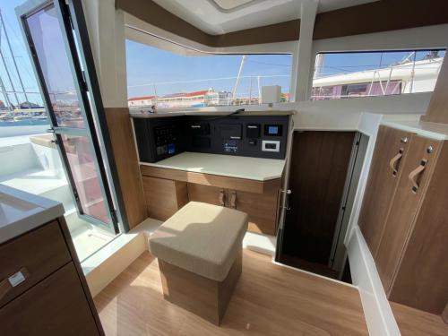 Cat Bali 4.2 for charter in Pirovac