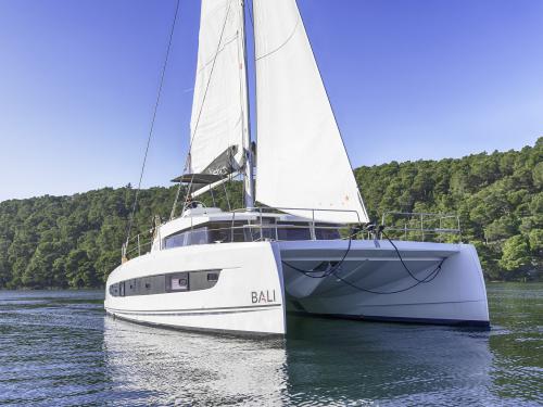 Kat Bali 4.2 Yachtcharter in Skradin