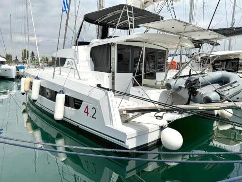 Katamaran Bali 4.2 Yachtcharter in Athen