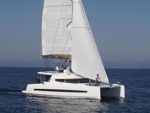Catamaran Bali 4.3 for rent in Annapolis