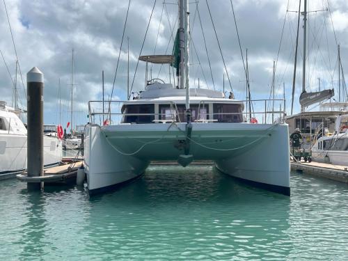 Catamaran Bali 4.3 for rent in Airlie Beach