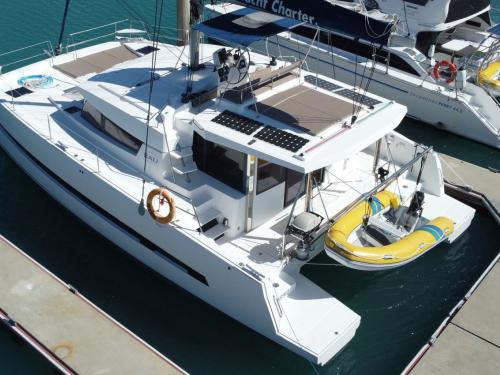Kat Bali 4.3 chartern in Marina Abel Point