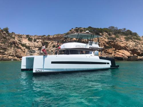 Catamaran Bali 4.3 available for charter in Sitges
