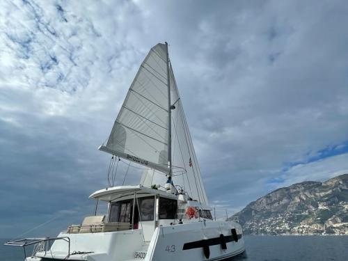 Kat Bali 4.3 chartern in Portorosa