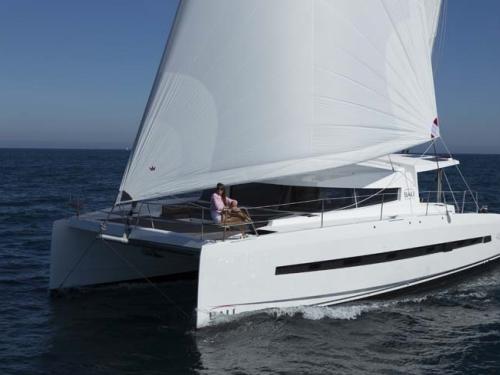 Cat Bali 4.3 available for charter in Palma
