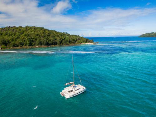 Catamaran Bali 4.3 available for charter in Eden Island Marina