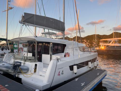 Catamaran Bali 4.4 for rent in Cole Bay