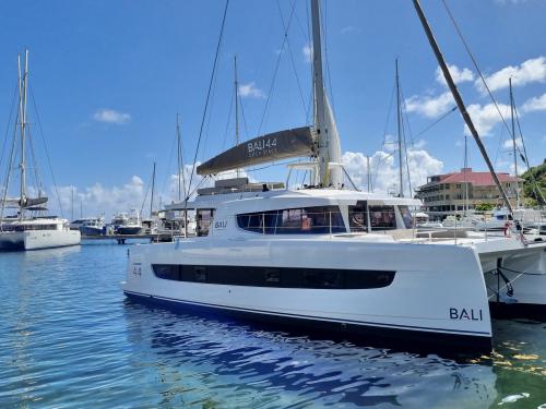 Cat Bali 4.4 for charter in Maya Cove