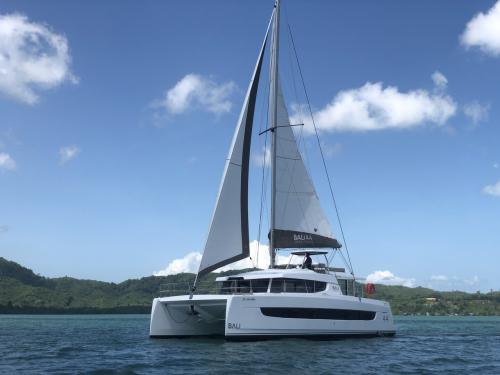 Cat Bali 4.4 for hire in Phuket City