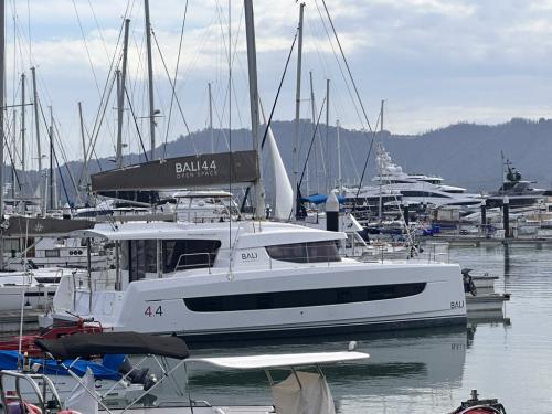 Kat Bali 4.4 Yachtcharter in Yachthafen Marina Phuket