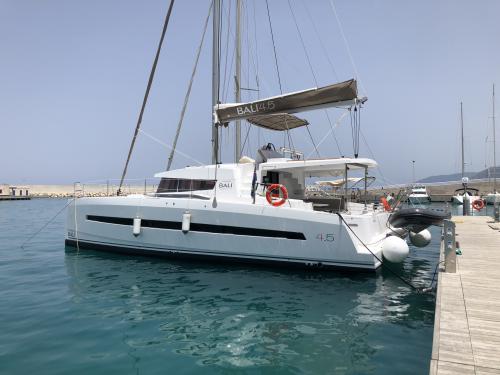 Catamaran Bali 4.5 for hire in Nanny Cay Town