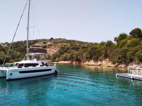 Katamaran Bali 4.6 Yachtcharter in Lefkas