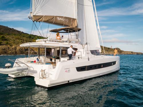 Catamaran Bali 4.6 for charter in Marmaris Yacht Marina