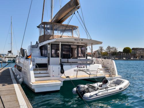 Catamaran Bali 4.6 available for charter in Marina Zadar