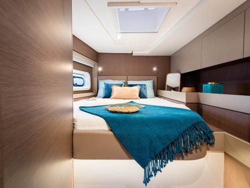 Cat Bali 4.6 available for charter in Eden Island Resort