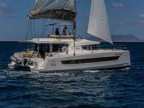Kat Bali 4.6 chartern in Portorosa